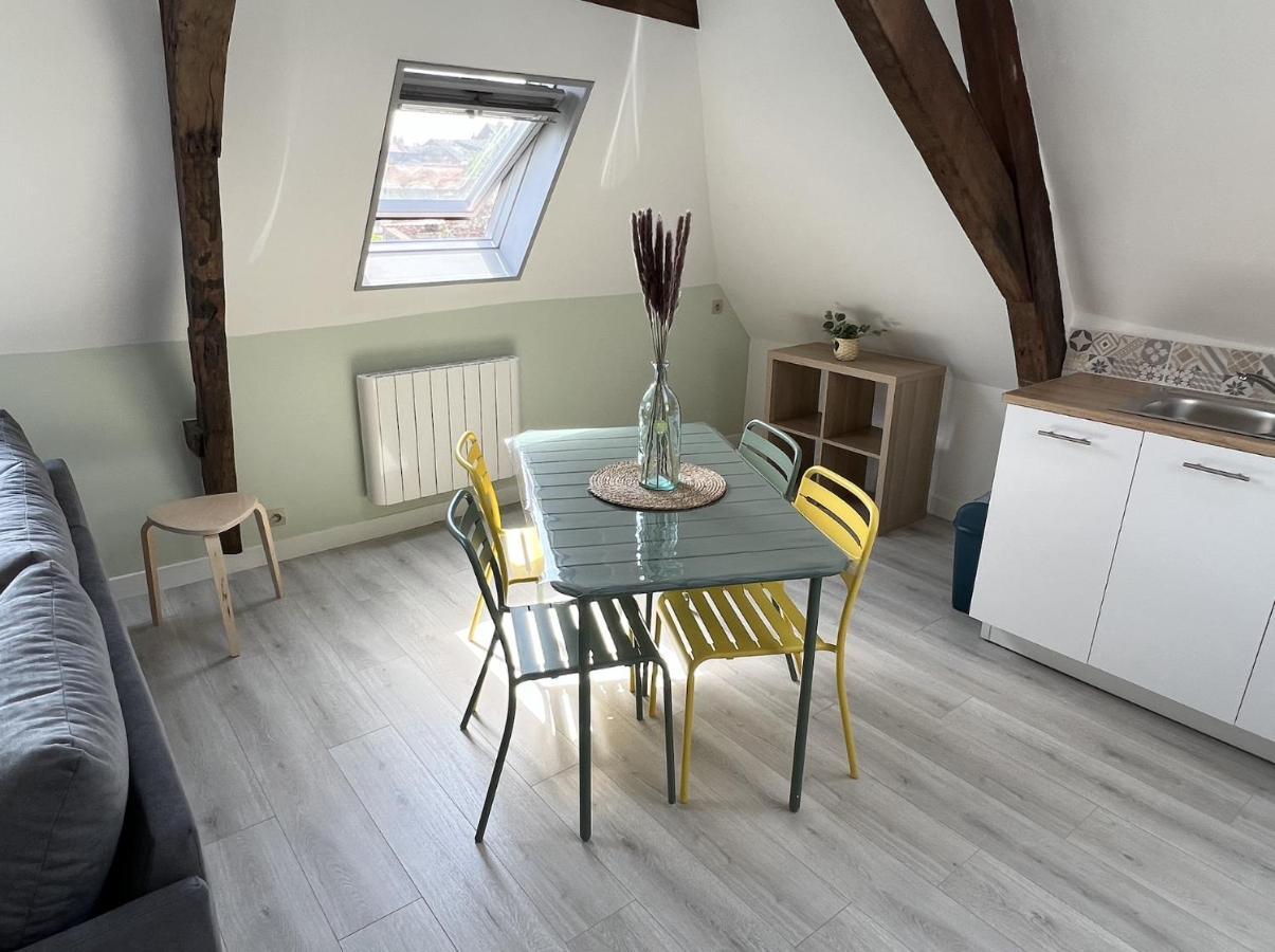 Appartement Le Saint Haut Centre Ville A Saint-Omer Exteriör bild